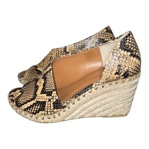 Vince women's Peep-Toe Snake skin Espadrille Wedge Sandals size 8.5M